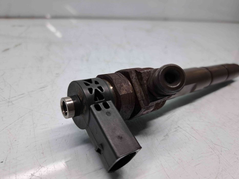 Injector Volkswagen Passat B7 (365) Variant [Fabr 2010-2014] 03L130277