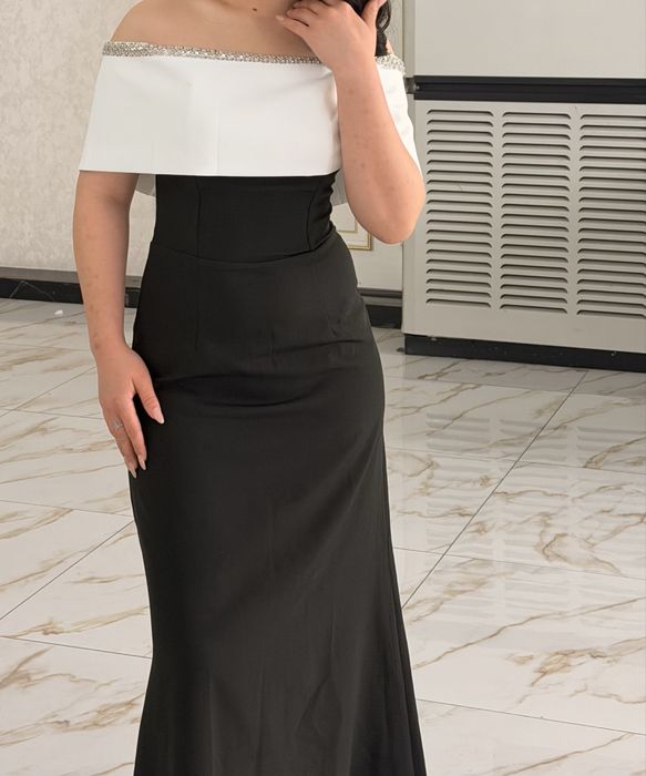 Платья, вечерние