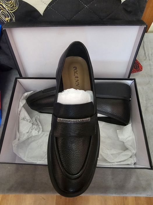 Продам женскую обувь