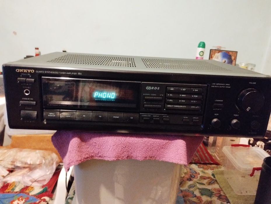 Onkyo TX-8210R (amplituner)