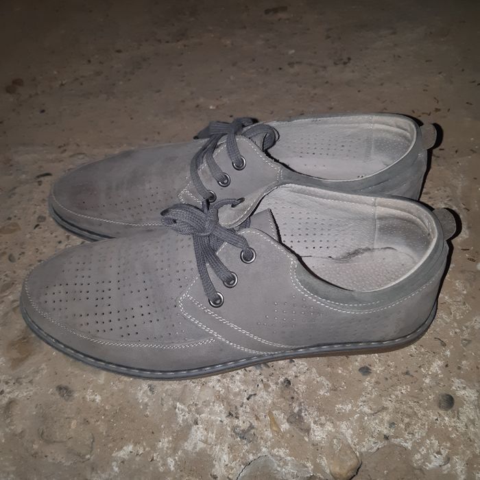 Vand pantofi marimea 40