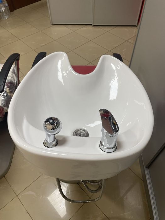 Фризьорски Измивни Колони