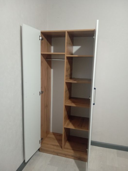 Шкафы плательные для спальни