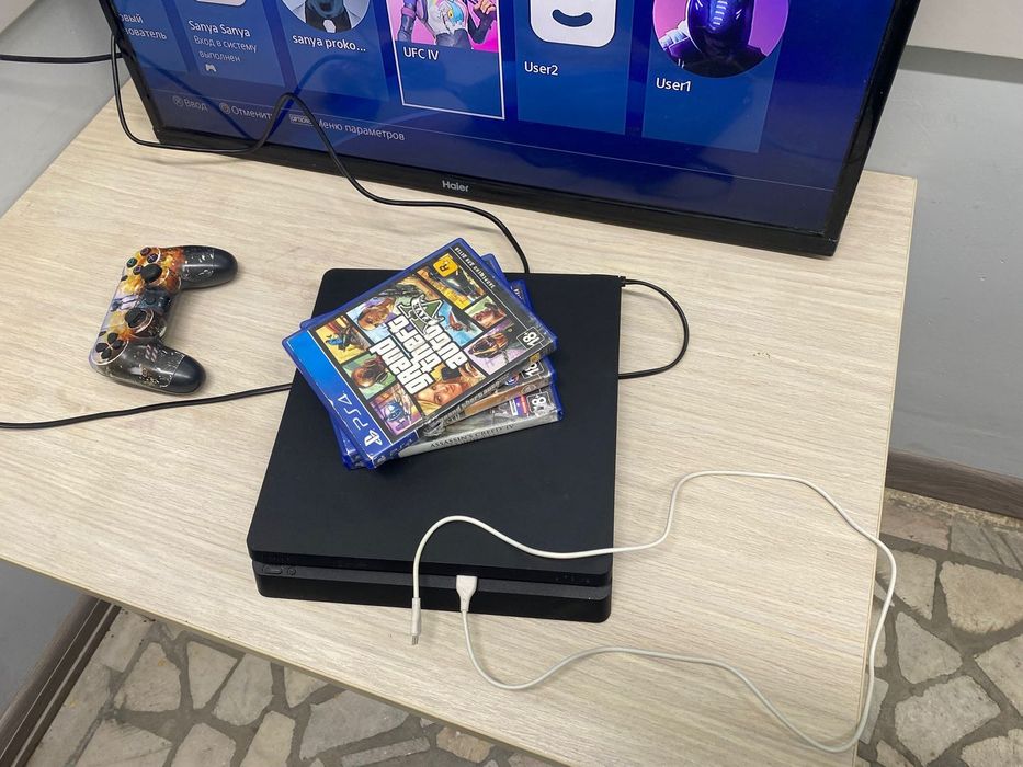 продам Sone Playstation 4