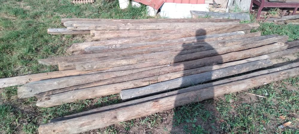 Vand lemn grinzi rotunde