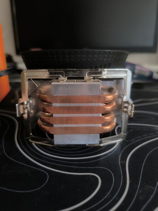 Продам башенный куллер ID-COOLING