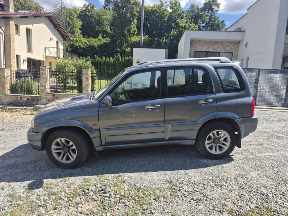 SUZUKI Grand Vitara