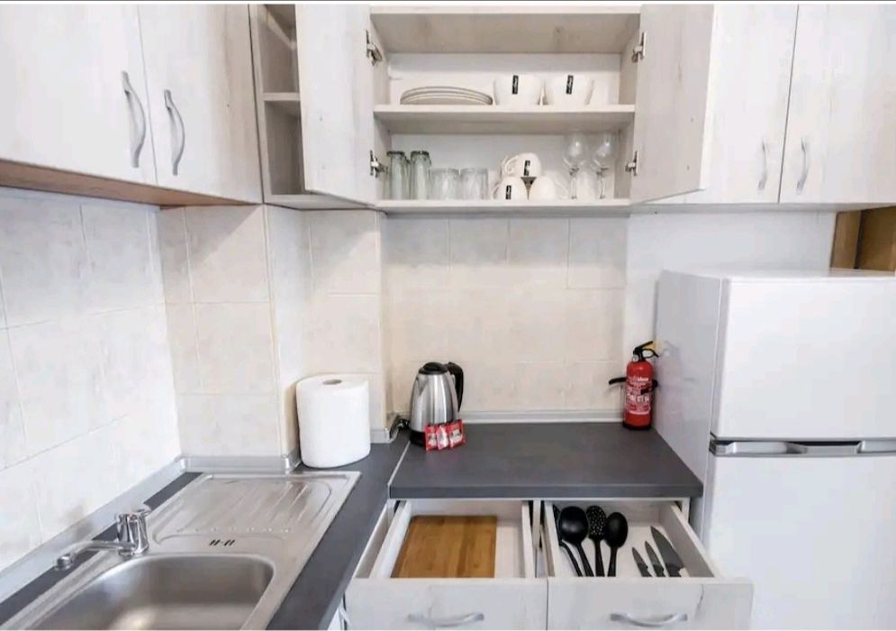 Кухня  - Г образна