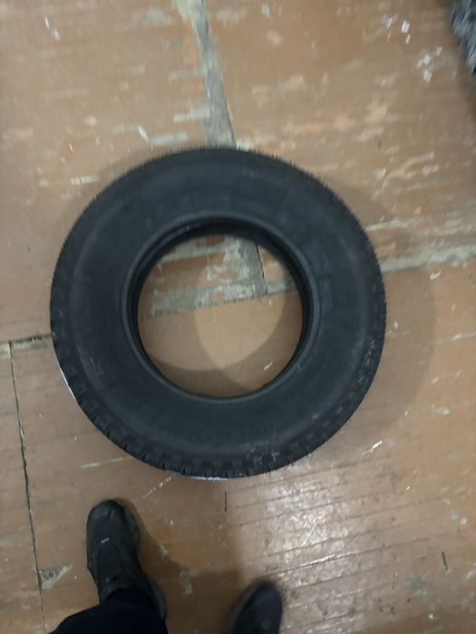 Продам шины 225/75/16rна узик