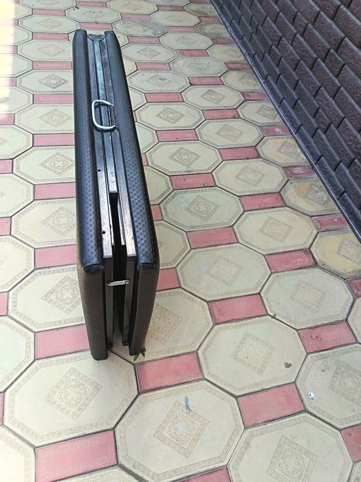 Массажная кушетка