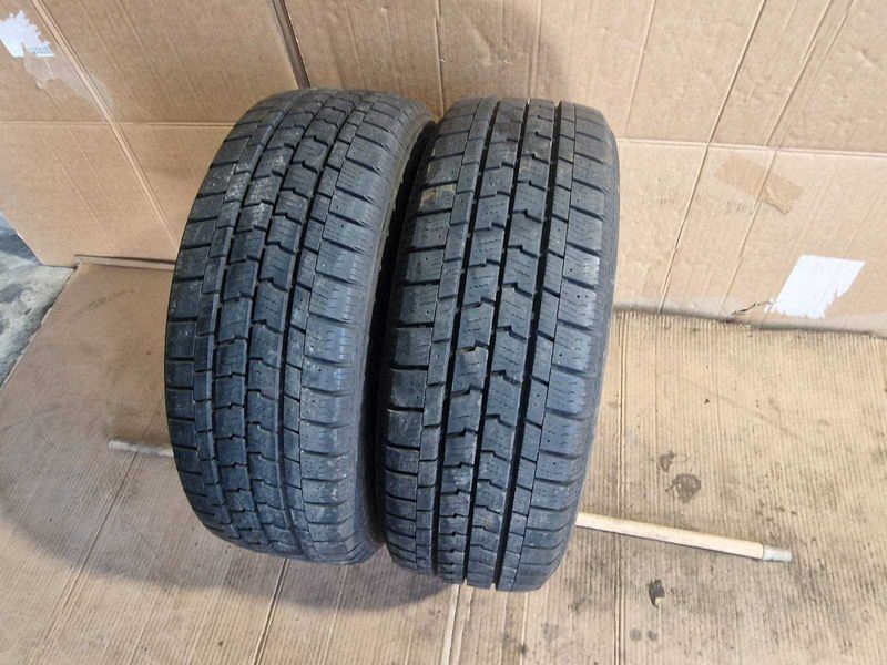 2 Cargo UltraGrip R15C 215/65
летни бусови гуми DOT0814