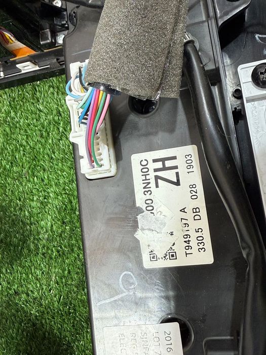 PANOU CENTRAL COMANDA CLIMA AUDIO NISSAN LEAF EM57 ELECTRIC 2016 COD OEM 682603NLOA 687513NLOA 2011-2017