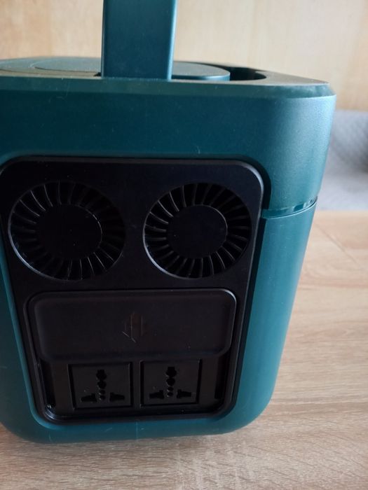 Пренпсима акумулаторна соларна станция.