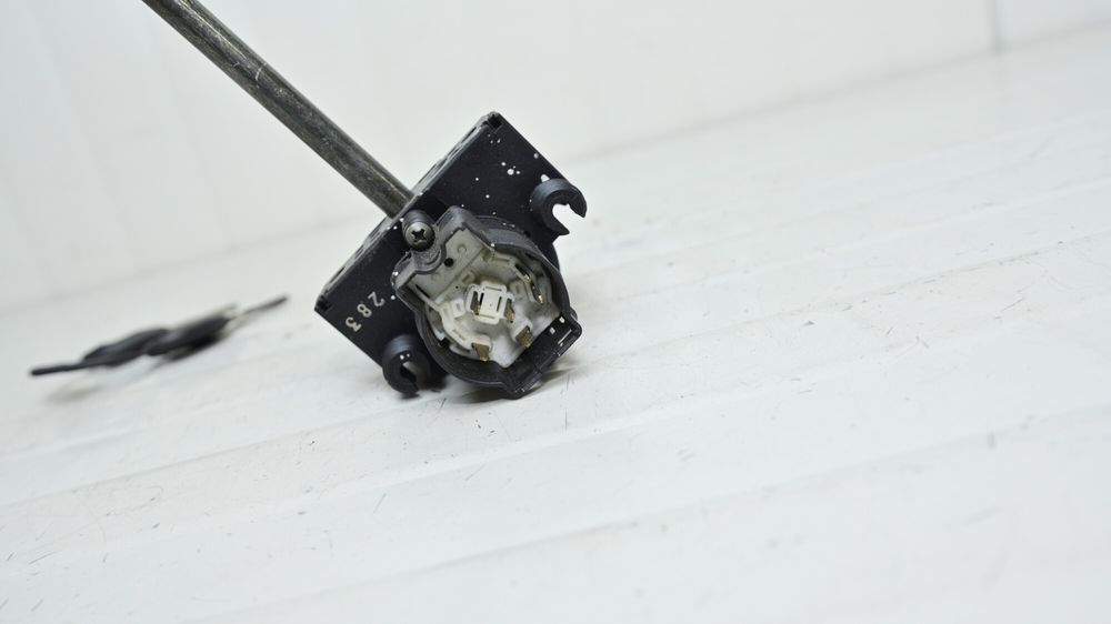 Aprilia Sportcity 125 - 150 / Atlantic / Peugeot Buxy  Contact Cu Chei