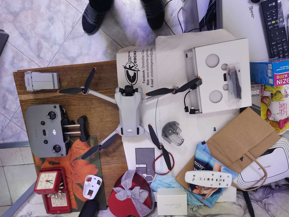 Продавам дрон DJI Mini 3 с две батерии
