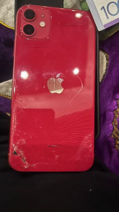 Iphone 11. с коробкой