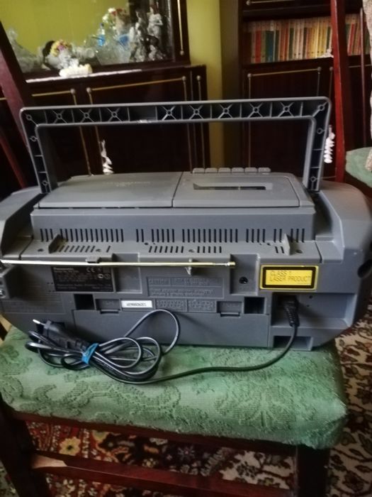 Radio casetofon Panasonic RX DS8 cu CD stare excelenta

*Radio CD