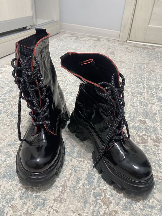 Женская весенняя обувь