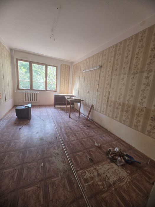 Chilonzor kvartira 19kvartil no turar  joy 5 etaj 1 etaj. 50.000$