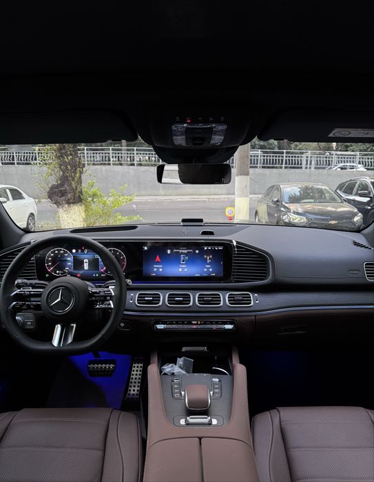 Mercedes Benz GLS450