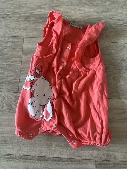 Продам детские вещи