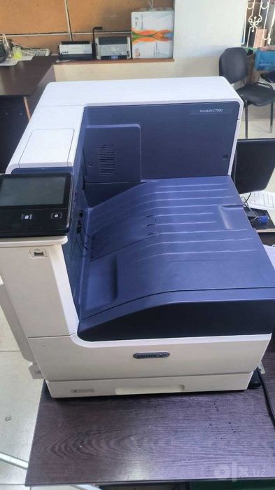 Xerox ® VersaLink ® C7000 A3 format