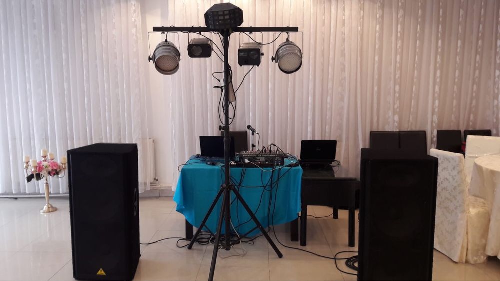Mixere audio, boxe,basi,lumini ,echipamente