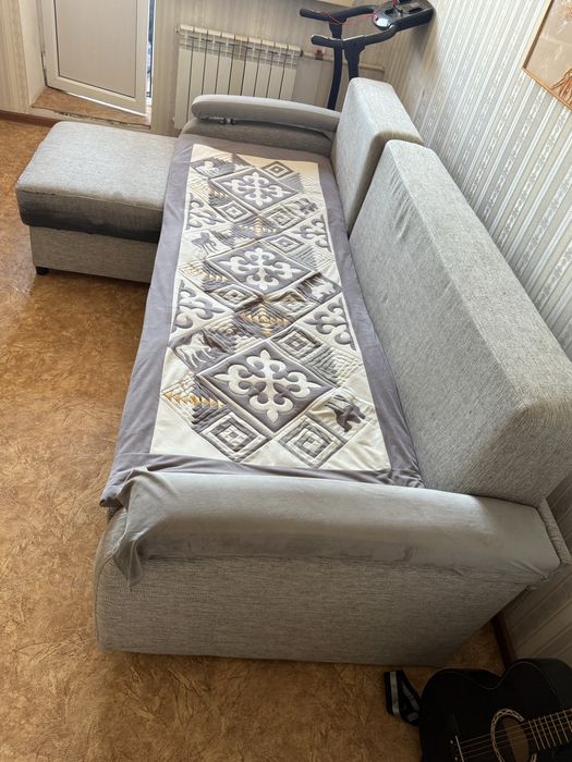 Продам диван срочно!