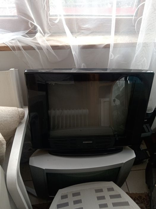 Televizoare clasice , cu tub Samsung ,Jvc,Panasonic, Electra funcționale