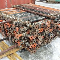 800тг. Аренда строительных струбцин и фанеры ламинированной для моноли