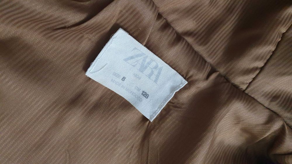Стильное пальто ZARA для девочки