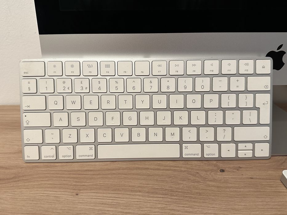 iMac / i5 2019 / 21.5 inch / Retina 4K / Full pack