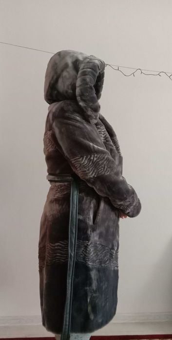 Продам шубу мутоновую