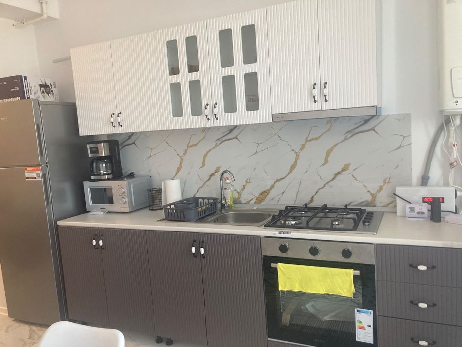 Inchiriez ap cu 2 camere central in Navodari