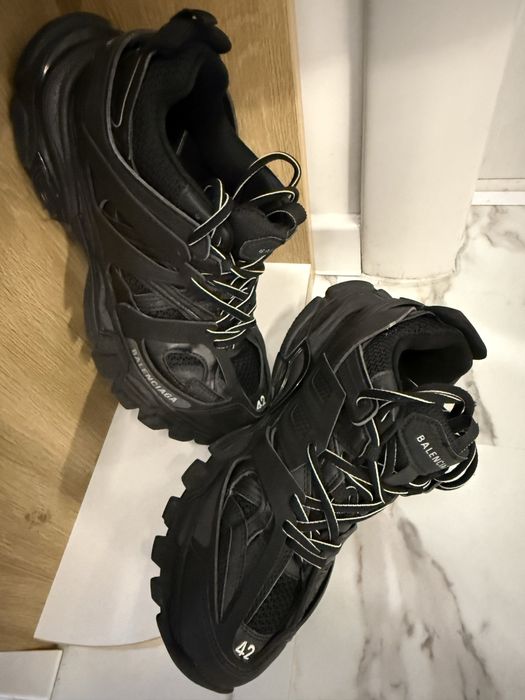 Balenciaga Track