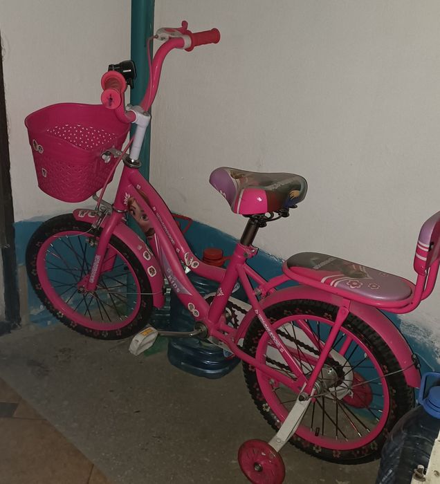 Новый велосипед для девочки