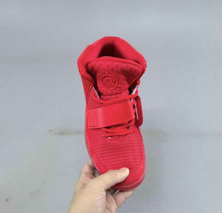 NIKE Air Yeezy 2
