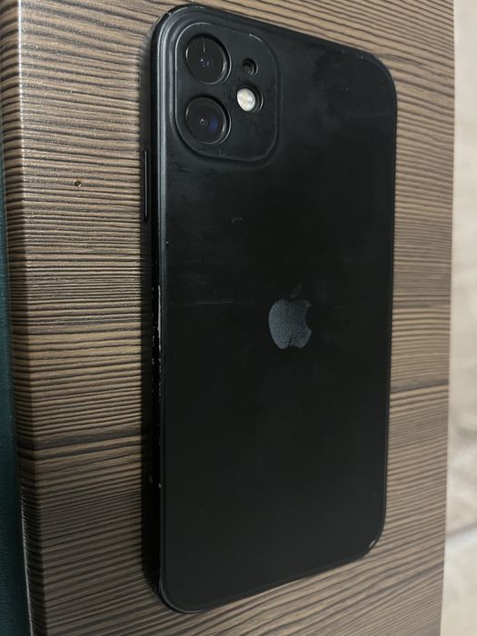 Айфон.        11