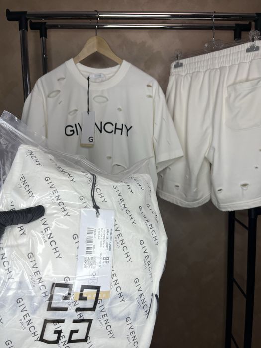 Compleu Givenchy
