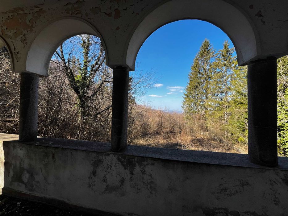 Продава се Къща в Габрово, Център - 1168 кв.м за 35 €/кв.м - Снимка #3