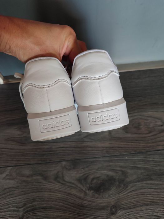 Дамски кецове Adidas