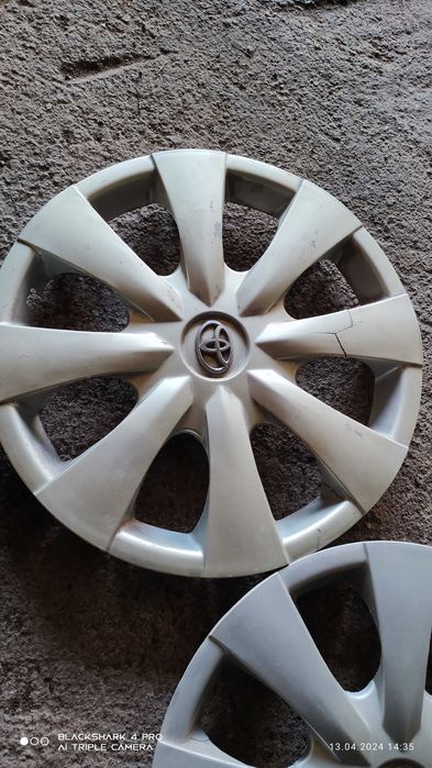 Колпаки на диски Тайота