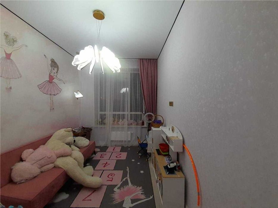 Продам 4х ком.кв, в ЖК Шарын