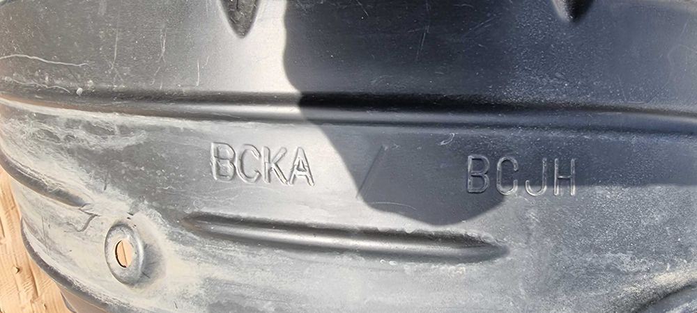 Carenaj roata stanga fata Mazda 3 sedan 2019 2020 2021