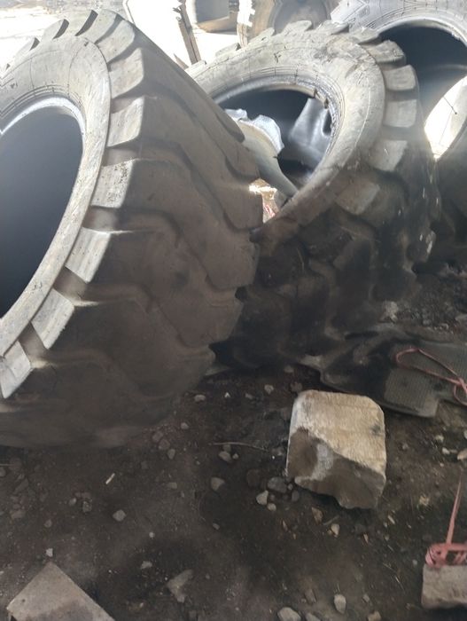 Покрышки на погрузчик 16/70-24