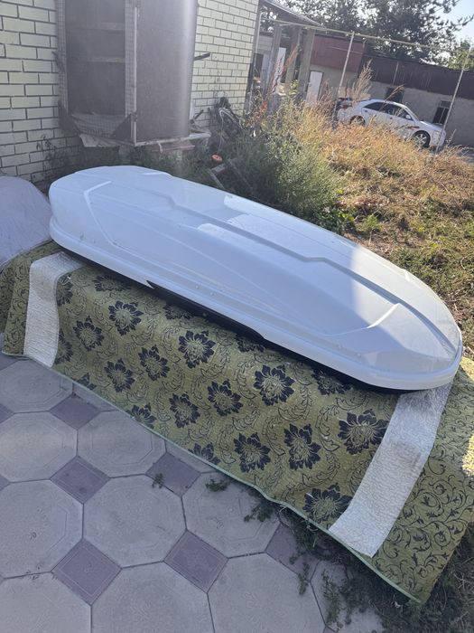 Багажник на машину