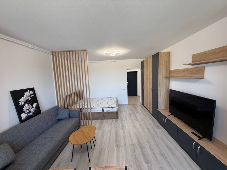 Garsonieră nouă | Prima închiriere | Parcare | Balcon | Complet utilată