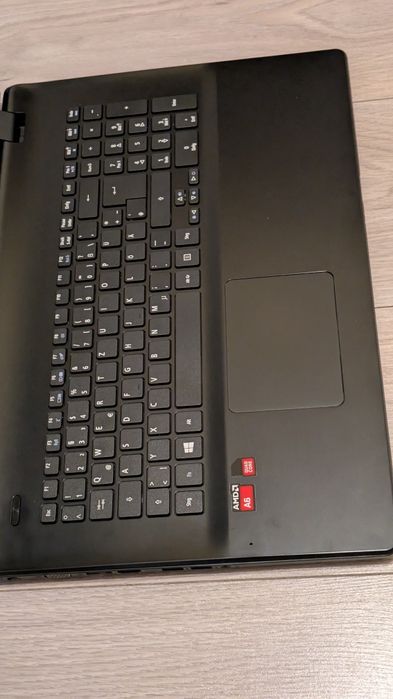 Laptop Acer E5 721 AMD A6 ecran mare 17