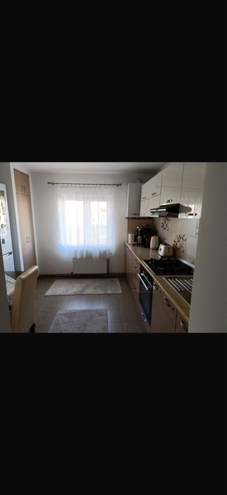 Apartament cu doua camere de inchiriat