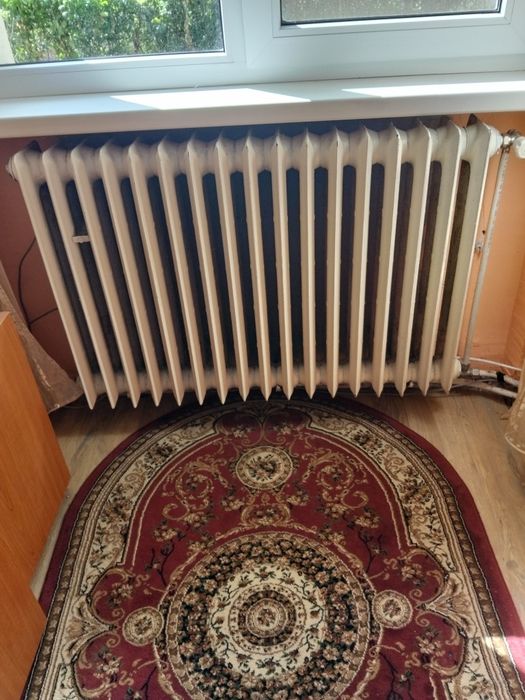 Se vinde calorifere fontă